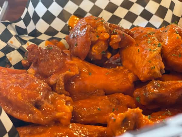 100 Traditional Wings