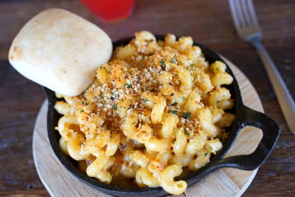 Sriracha Mac & Cheese