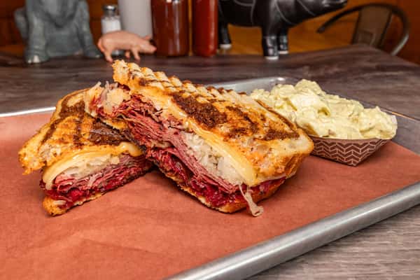 SMOKEHOUSEQ REUBEN COMBO