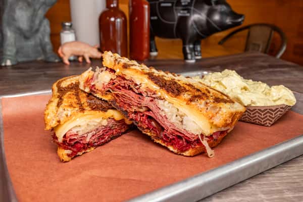 SMOKEHOUSEQ REUBEN COMBO