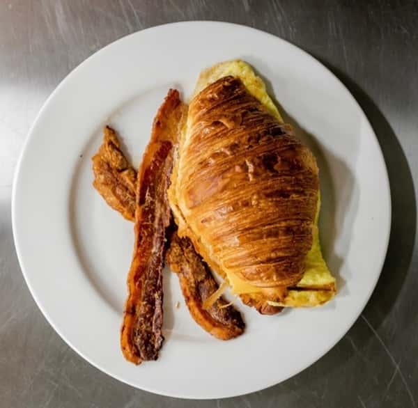 croissant sandwich