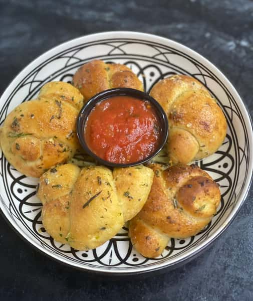 Garlic Knots