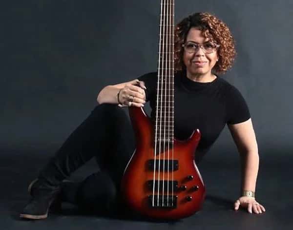Lois Albez