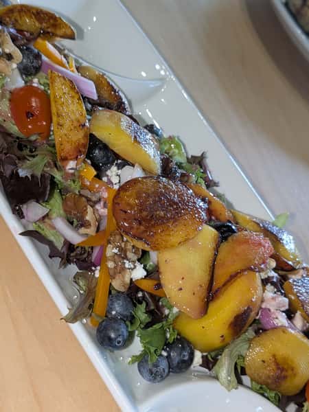 Grilled Peach & Blueberry Salad