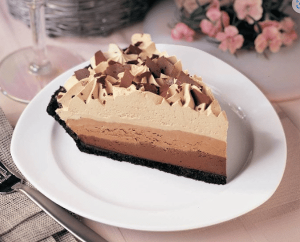 Layered Chocolate Cream on a Cookie Crust