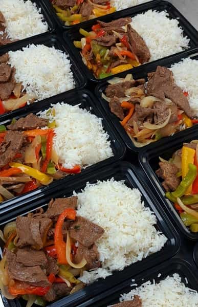Korean Sliced Beef with Onions, Peppers & Rice