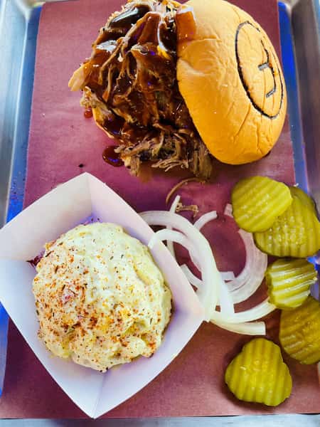 Pulled Pork Sandwich 