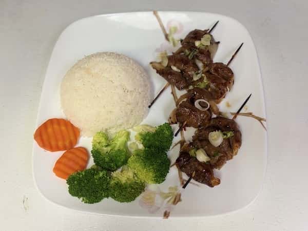 (58) Satay Beef Skewers on Steamed Rice