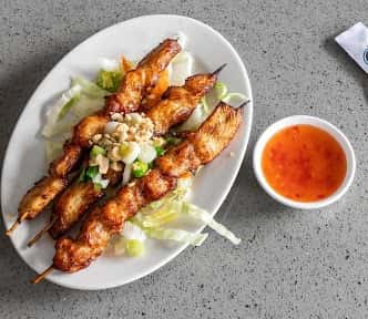 (5) Satay Chicken Skewers (3 Skewers)