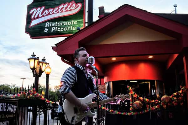 Patio Season at Morettis