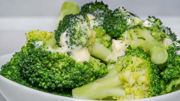 Steamed Broccoli with Garlic Butter
