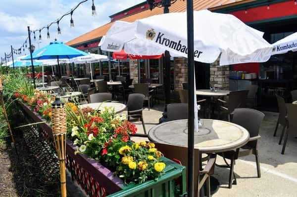 Patio Season at Morettis