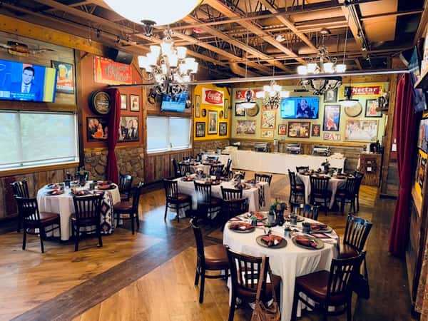 Memorial Luncheons at Moretti's Restaurants