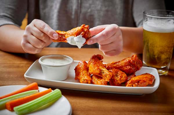 wings at moretti's