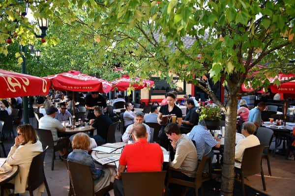 Patio Season at Morettis