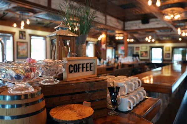 Unique Events at Morettis in Hoffman Estates