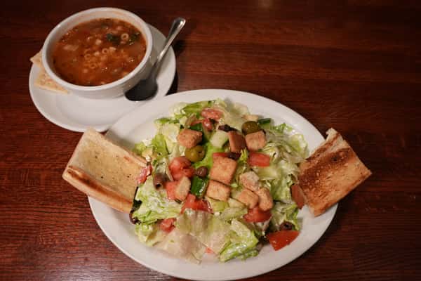 Minestrone Soup & Salad Combo