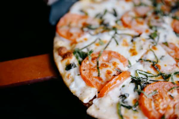 Burrata Margherita 10" Pizza