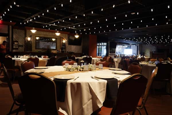 Memorial Luncheons at Moretti's Restaurants