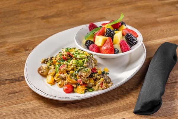 Healthy Farmers Market Vegetable Scramble