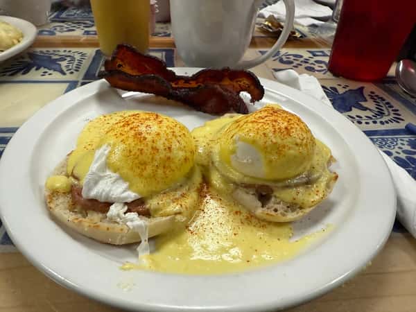 eggs benedict