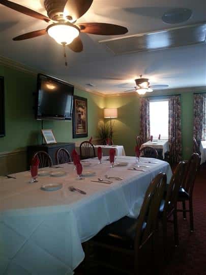 Setup dining tables