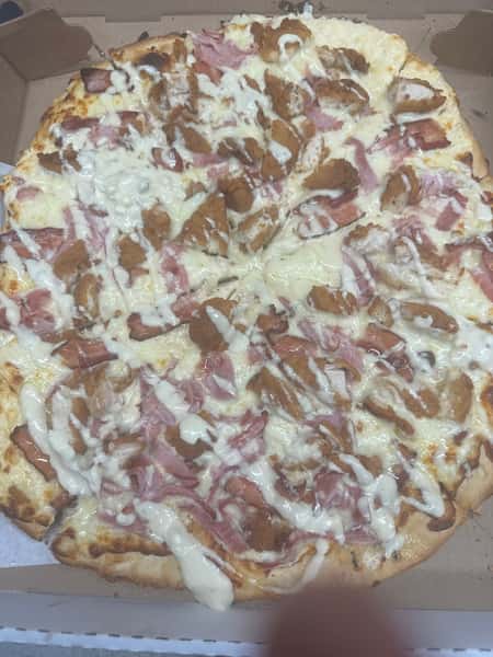 Chicken Cordon Blue Pizza