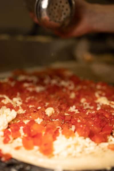 The Lansky Deluxe White Pizza