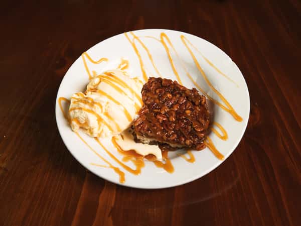 Deep Dish Pecan Cobbler
