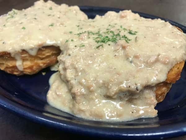 Buttermilk Biscuit And Sausage Gravy Breakfast The Main Street