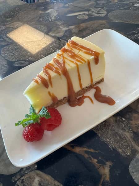 Cheesecake with caramel drizzle