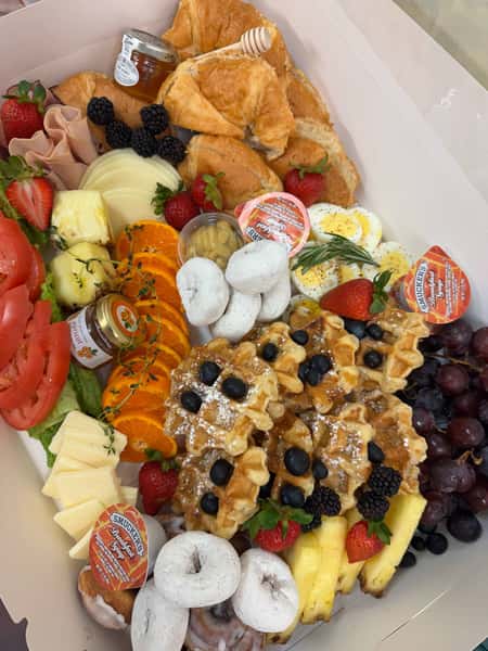 6-8 person breakfast