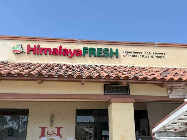 front of HImalaya Fresh Ventura