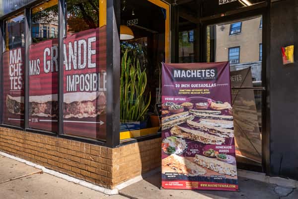 Machete exterior