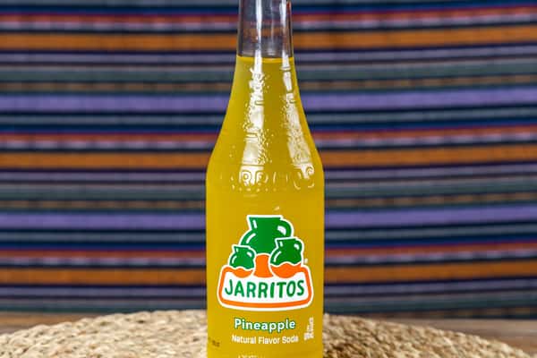 Jarritos pineapple