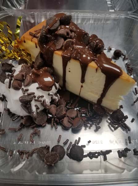 Chocolate Dream Cheesecake Sundae'z