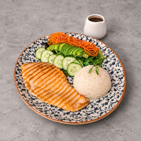 GRILLED CHICKEN + DRIINK