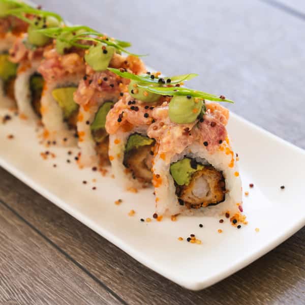 NEW SALMON & TUNA TARTARE SPICY ROLL