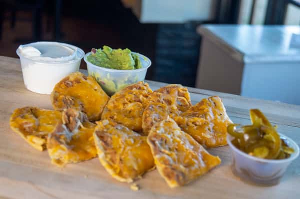 FLAT NACHOS