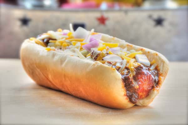 CHILI CHEESE DOG