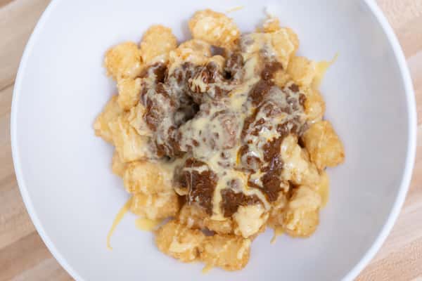 HH CHILI QUESO TOTS