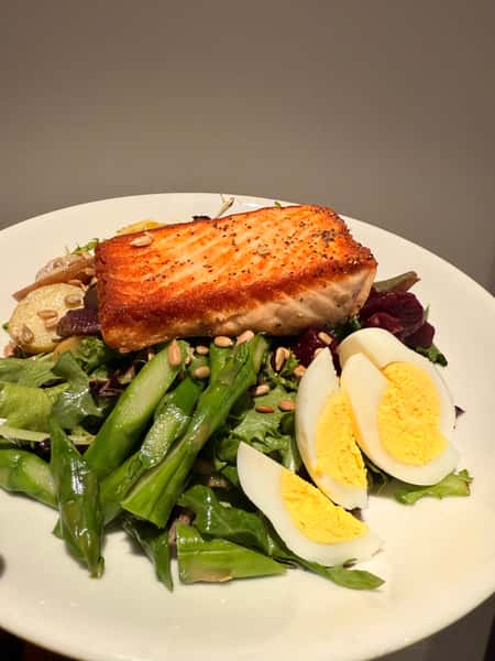 Salmon Nicoise Salad*
