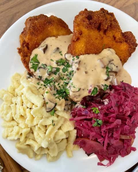 Schweineschnitzel & Pilzobe
