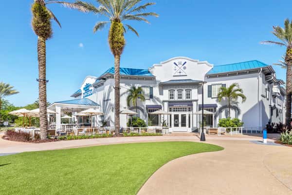 Exterior of Hampton Social in Orlando, FL