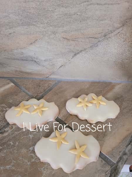 Scroll Shortbread Cookie 12 Count/ Royal Icing Order By 2 PM For Next Day  Tue - Fri