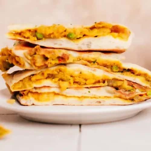 Aloo parata with vegetables