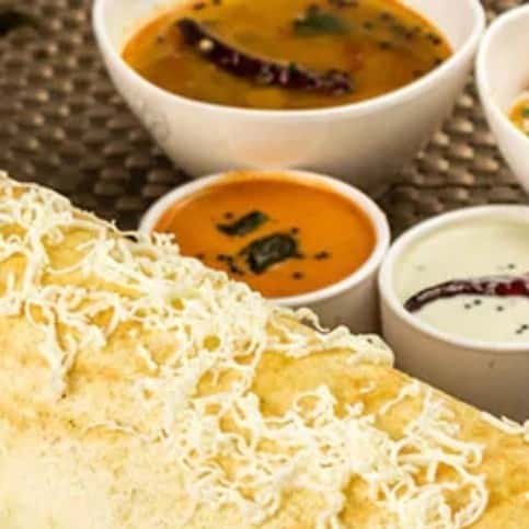 Mozzarella Cheese Paneer Dosa
