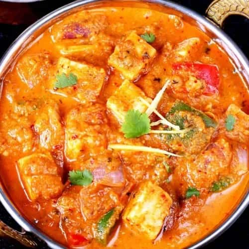 Saucy butter paneer with garnish