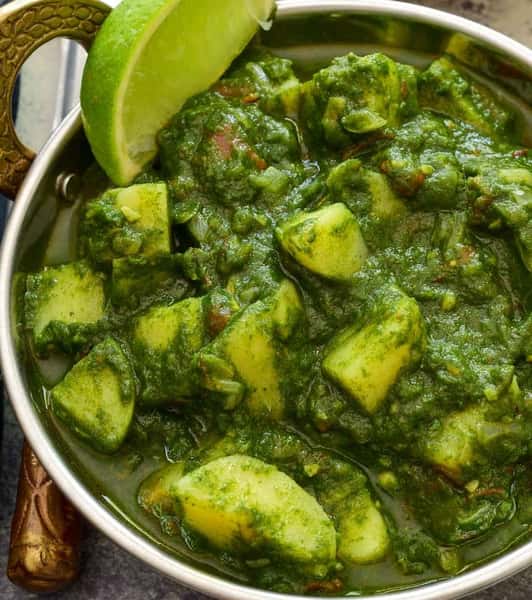 Saag Aloo (Half Tray)