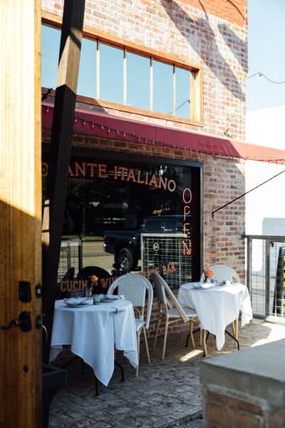 Enoteca Rossa building exterior